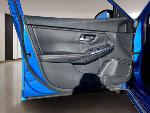 Used 2023 Nissan Sentra SR w/ Electronics Package image 18