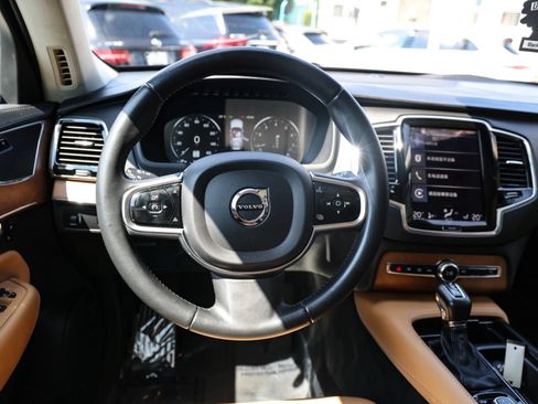Used 2016 Volvo XC90 T6 Inscription w/ Vision Package AWD/4WD image 14