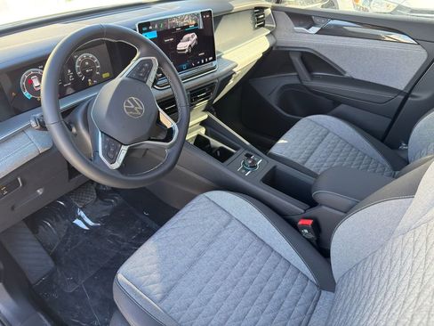 New 2026 Volkswagen Tiguan S FWD image 10