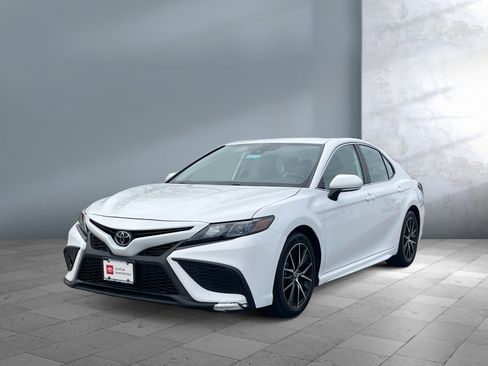 Certified 2023 Toyota Camry SE w/ Cold Weather Package FWD image 1