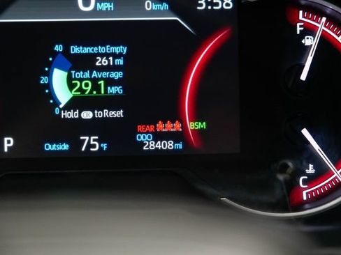 Used 2025 Toyota RAV4 XLE AWD/4WD image 34