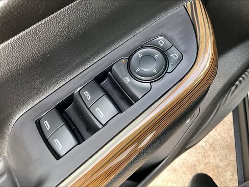 Used 2021 GMC Acadia SLE w/ Driver Convenience Package image 35