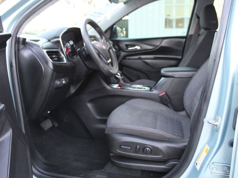 Used 2022 Chevrolet Equinox LT FWD image 11