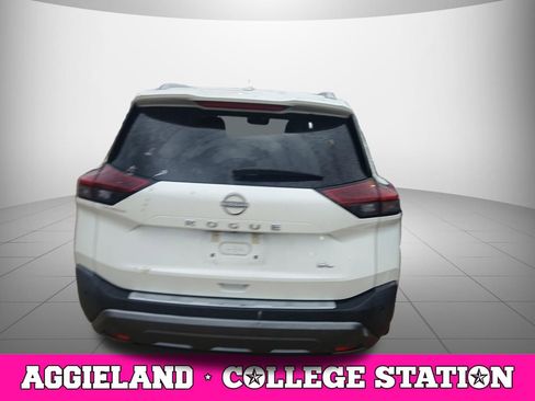 Certified 2023 Nissan Rogue SL w/ SL Premium Package FWD image 3