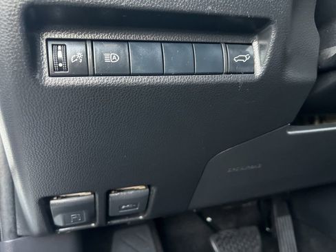 Used 2019 Toyota RAV4 XLE image 30