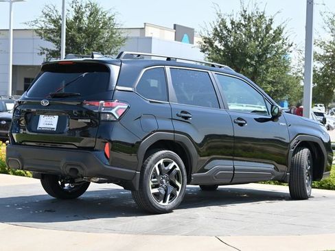 New 2025 Subaru Forester Premium image 3