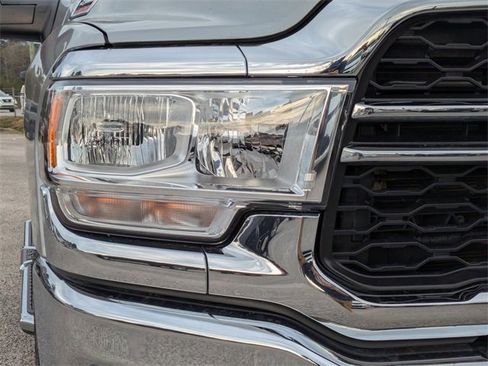 Used 2024 RAM 2500 Tradesman w/ Chrome Appearance Group image 10