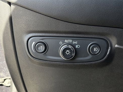 Certified 2022 Chevrolet Equinox Premier image 23