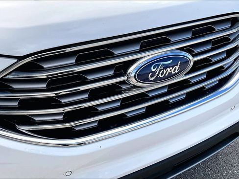 Used 2020 Ford Edge Titanium image 30