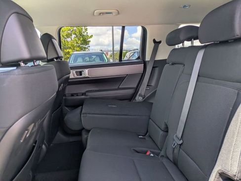 New 2026 Hyundai Santa Fe SE FWD image 23