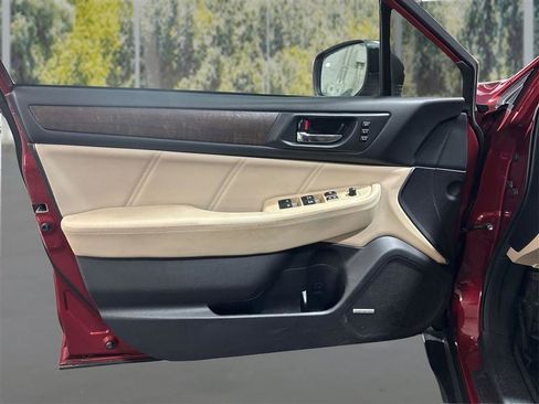 Used 2018 Subaru Outback 2.5i Limited image 19