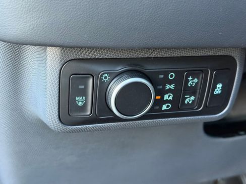 New 2026 Ford Mustang Mach-E Select RWD image 18