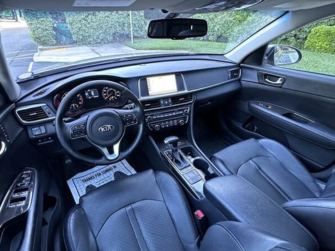 Used 2016 Kia Optima EX w/ Premium Package image 12