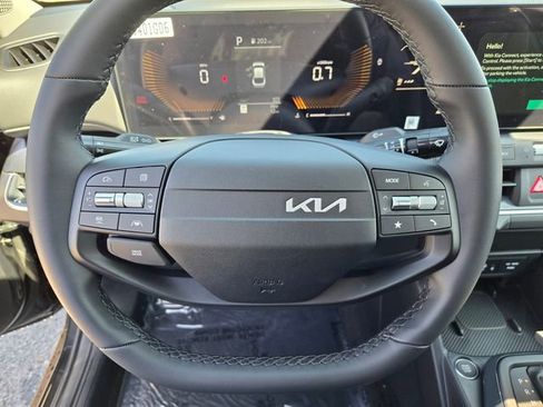 New 2026 Kia K4 EX image 16