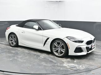 Used 2025 BMW Z4 sDrive30i video 2