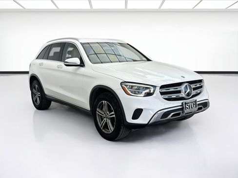 Used 2020 Mercedes-Benz GLC 300 4MATIC image 3