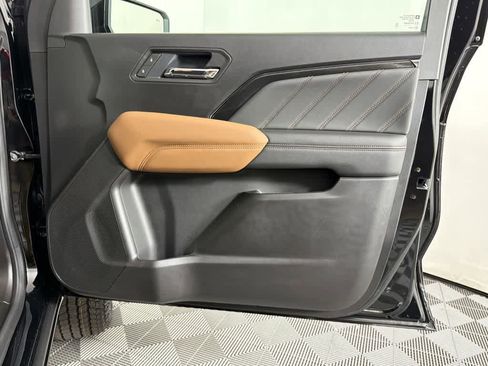 New 2026 GMC Canyon AT4 w/ AT4 Premium Package image 25