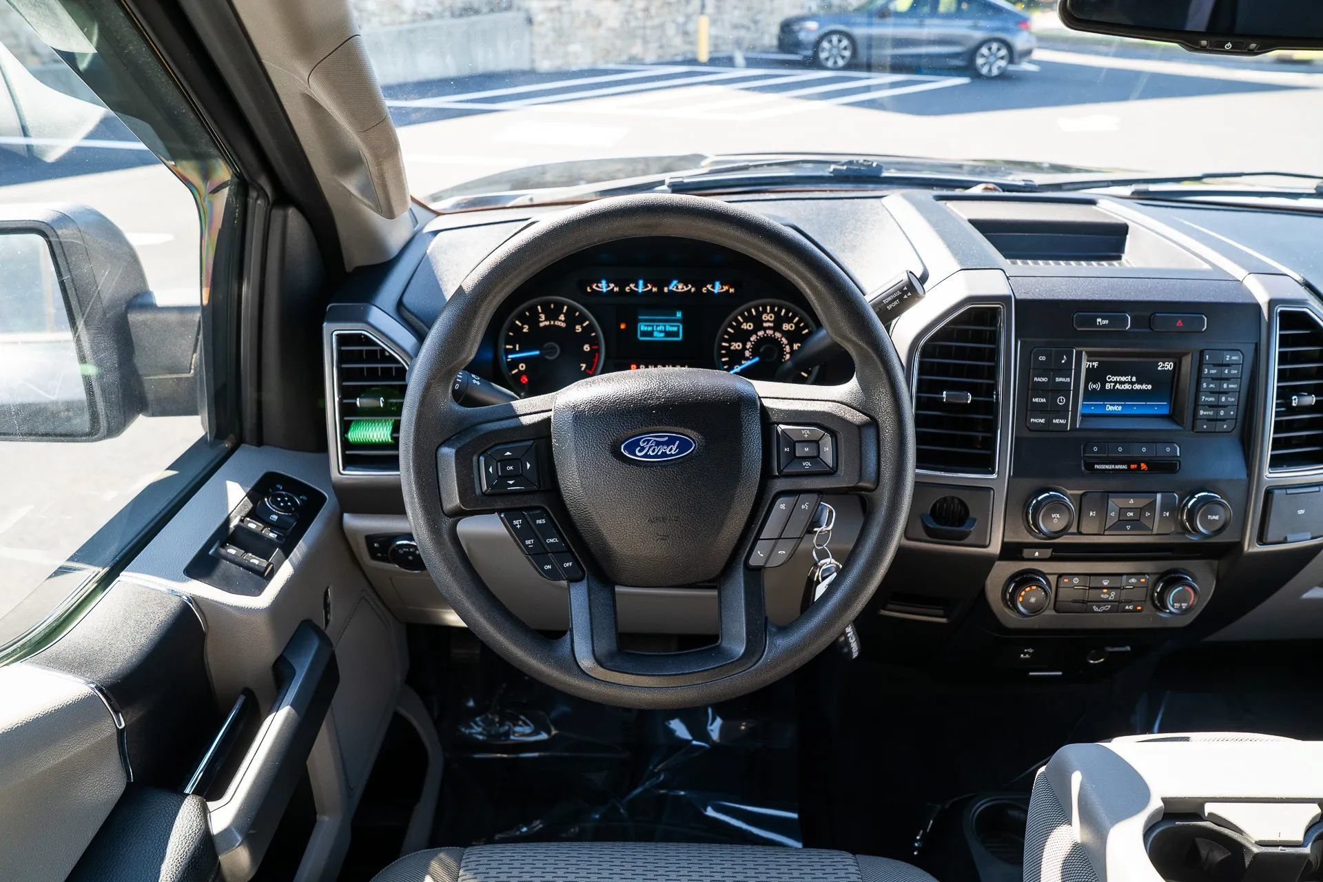 Used 2017 Ford F150 XLT RWD image 27