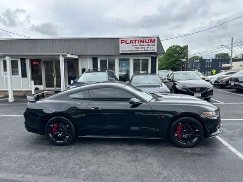 Used 2015 Ford Mustang Coupe RWD image 5