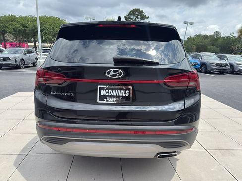 Used 2023 Hyundai Santa Fe SE FWD image 5
