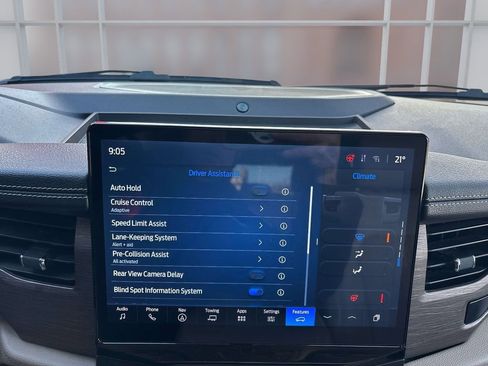 Used 2024 Ford Expedition Max Limited image 32