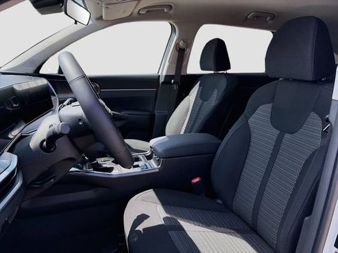 New 2026 Kia Sorento LX FWD image 19