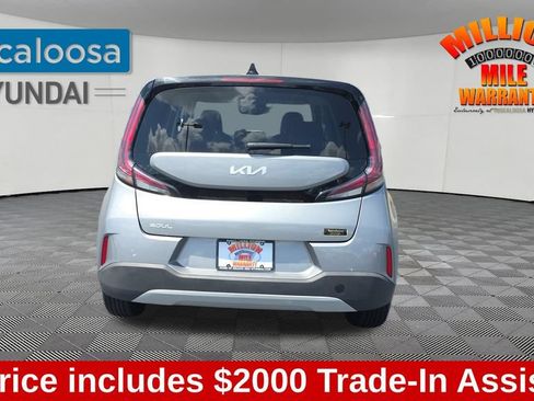 Used 2023 Kia Soul LX w/ Option Group 015 FWD image 7