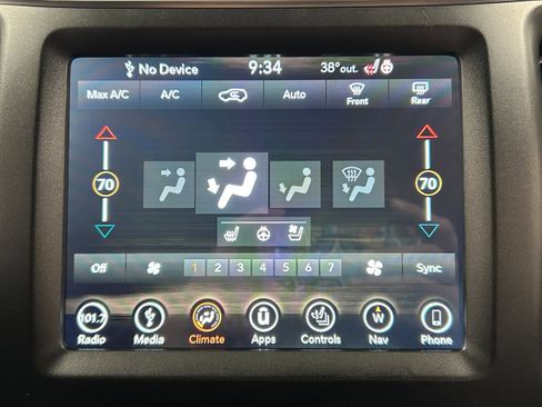 Used 2019 Jeep Cherokee Trailhawk image 7