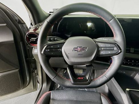 Used 2025 Chevrolet Equinox RS FWD image 14