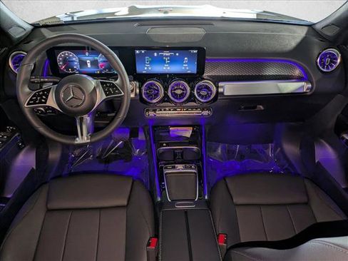 Certified 2025 Mercedes-Benz GLB 250 4MATIC image 15