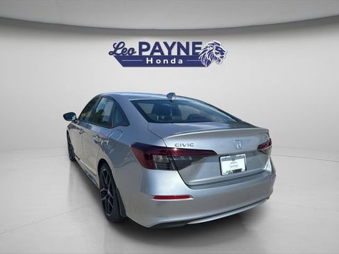 Used 2025 Honda Civic Sport image 5