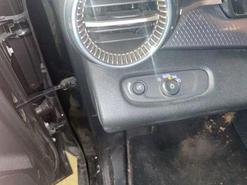 Used 2025 Chevrolet Trax ACTIV image 14