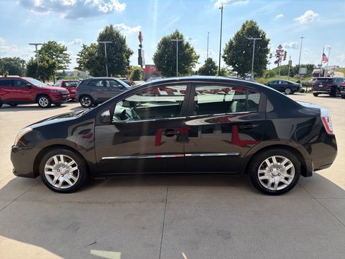Used 2010 Nissan Sentra 2.0 S w/ Convenience Pkg FWD image 5