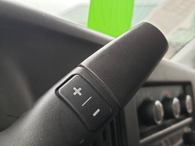 Used 2017 Chevrolet Express 3500 LS RWD image 25