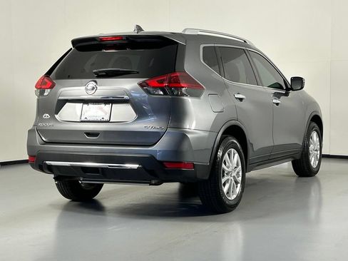 Used 2018 Nissan Rogue SV AWD/4WD image 6