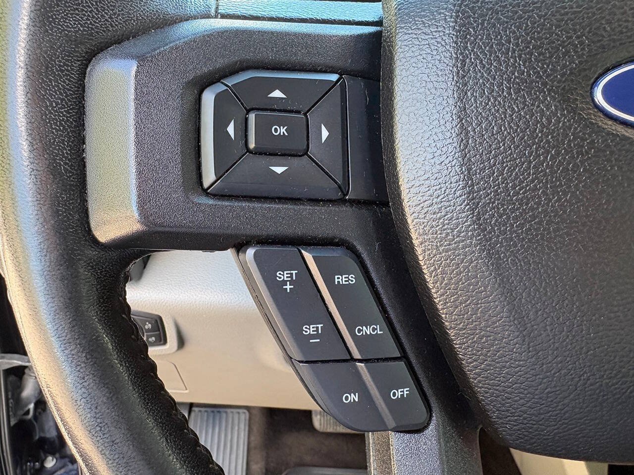 Used 2017 Ford F150 XLT w/ Equipment Group 302A Luxury AWD/4WD image 18