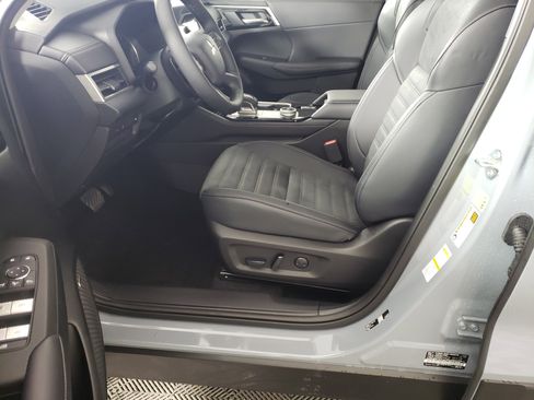 New 2026 Mitsubishi Outlander Trail Edition image 10