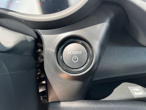 Used 2026 Toyota Sienna Platinum AWD/4WD image 26