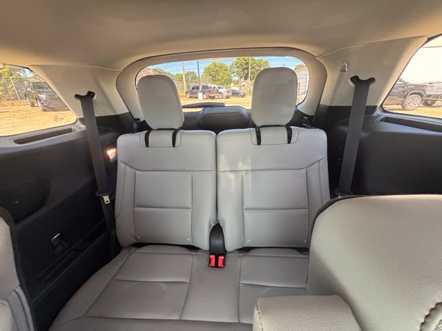Used 2025 Ford Explorer Active w/ Active Comfort Package AWD/4WD image 26