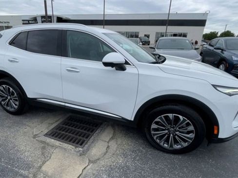 New 2025 Buick Envision Preferred image 3