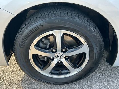 Used 2015 Honda Civic SE image 9