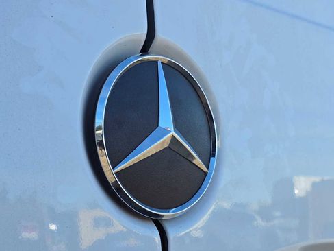 Used 2025 Mercedes-Benz Sprinter 2500 image 20