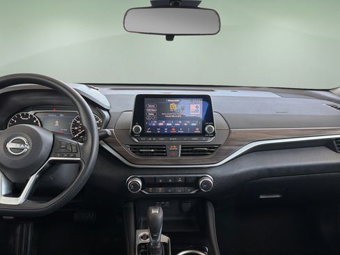 Certified 2023 Nissan Altima 2.5 SV FWD image 7