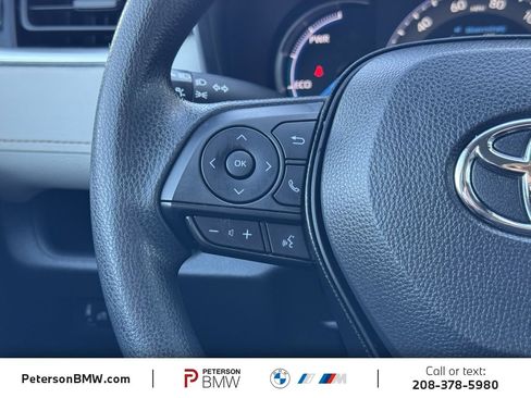 Used 2025 Toyota RAV4 XLE image 21