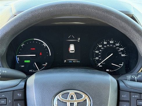 Certified 2024 Toyota Sienna LE image 16