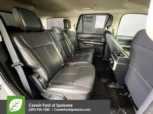 Used 2022 Ford Expedition XLT AWD/4WD image 20