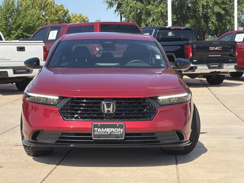 Used 2023 Honda Accord Sport image 2