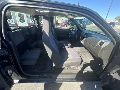 Used 2011 Chevrolet Colorado W/T image 39