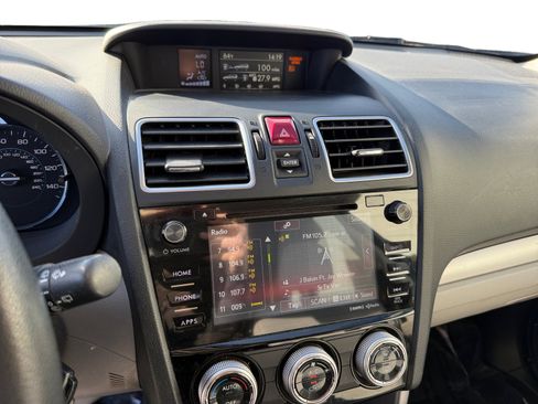 Used 2018 Subaru Forester 2.5i Premium image 12