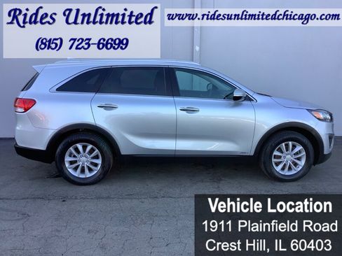 Used 2018 Kia Sorento LX image 8